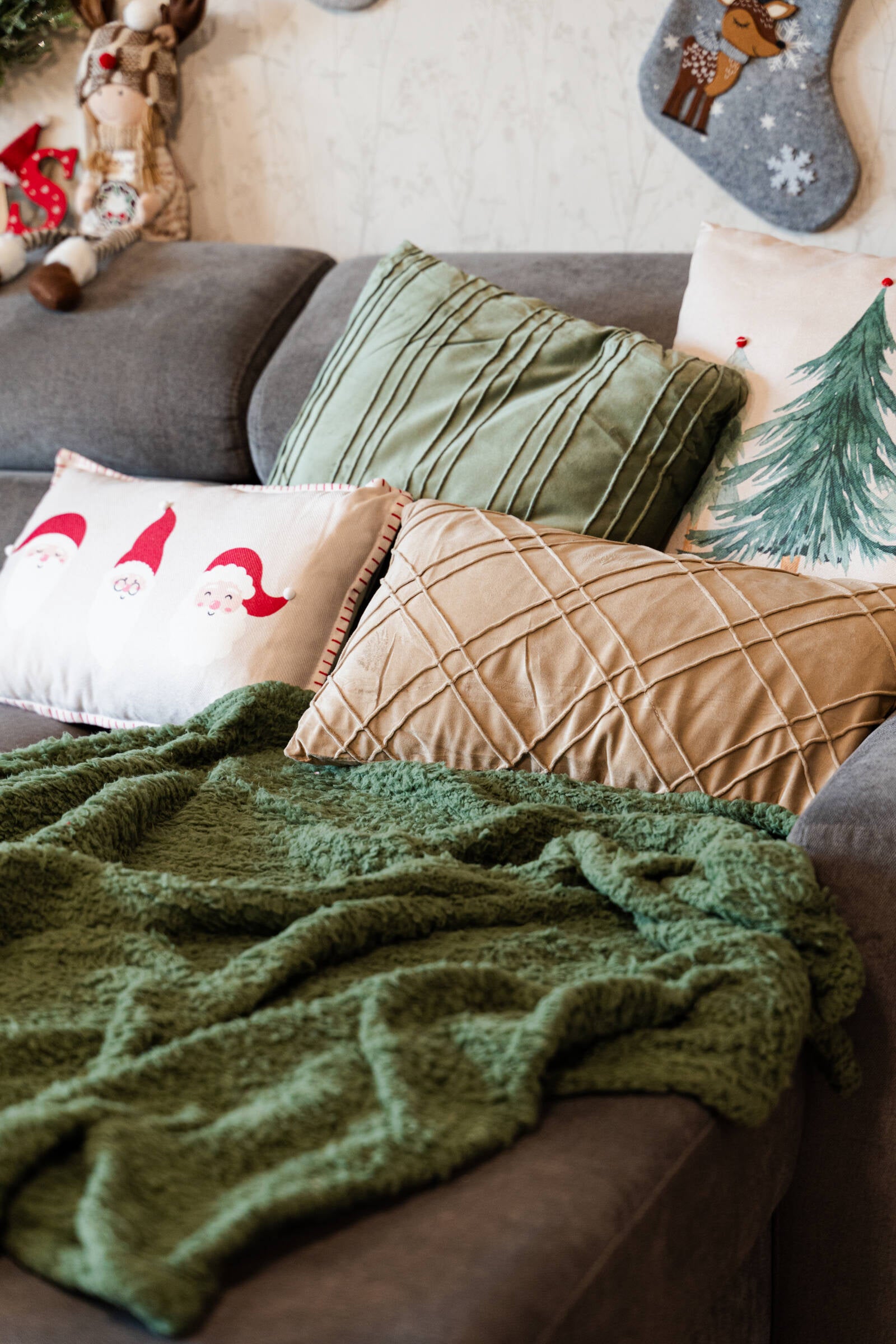 Poduszka dekoracyjna z oryginalnym wzorem, 45 x 45 cm